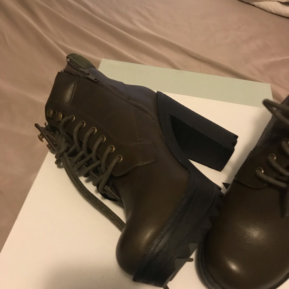 XOXO combat boots. - Picture 5 of 7